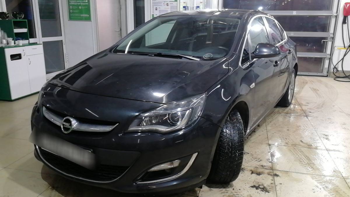 Opel Astra J